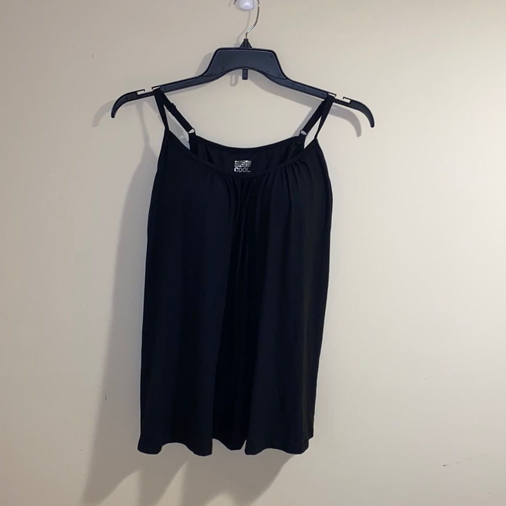 32 Degrees Cool flowy tank. New w/tags